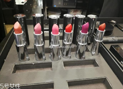 紀(jì)梵希2018春季啞光小羊皮口紅哪個色好看 多少錢 紀(jì)梵希2018春季啞光小羊皮口紅哪個色好看 多少錢