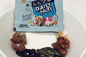 每日?qǐng)?jiān)果哪個(gè)牌子好？每日?qǐng)?jiān)果品牌對(duì)比