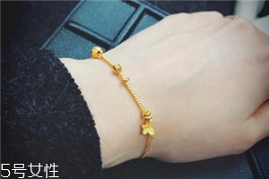 手鏈能和手表一起戴嗎？手鏈和手表可以戴一起嗎