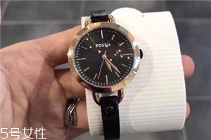 fossil手表怎么調日期？fossil手表調時間方法
