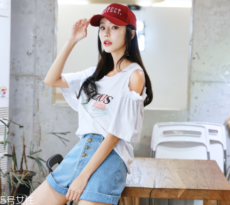 什么樣的牛仔短褲最顯瘦？牛仔短褲版型怎么選