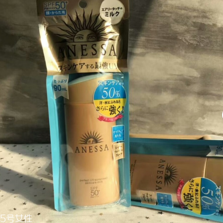 2018安耐曬90ml和60ml區(qū)別 安耐曬金瓶使用注意事項 2018安耐曬90ml和60ml區(qū)別 安耐曬金瓶使用注意事項