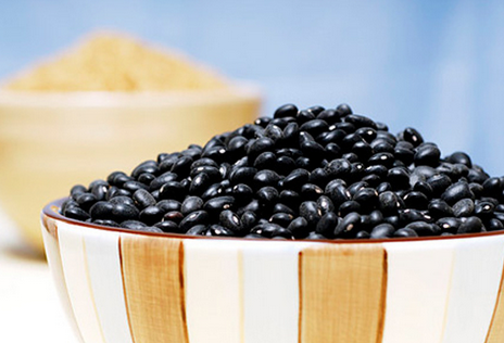 臉上長痘痘如何化妝 痘痘肌化妝的注意事項(xiàng)