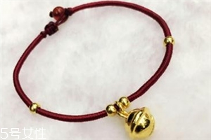 手鏈上的中國結(jié)怎么編？手鏈上的中國結(jié)編法教程