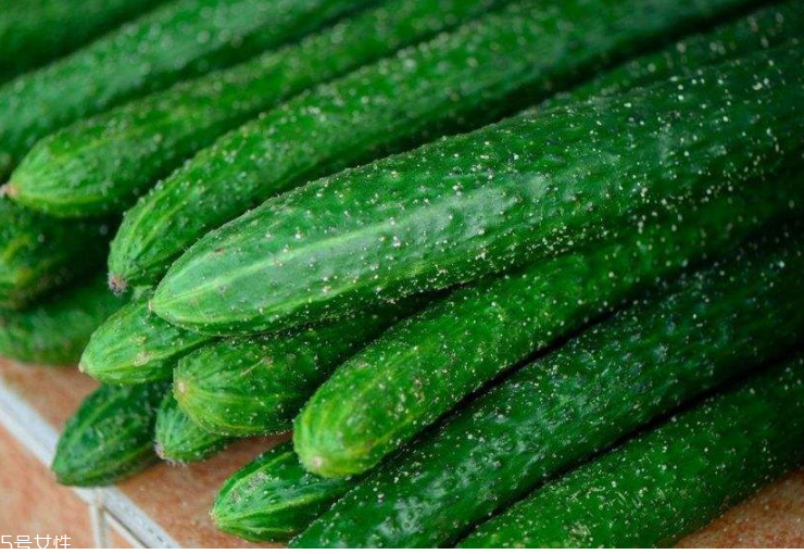 黃瓜炒香蕉是什么味道 黃瓜和香蕉怎么做好吃 黃瓜炒香蕉是什么味道 黃瓜和香蕉怎么做好吃