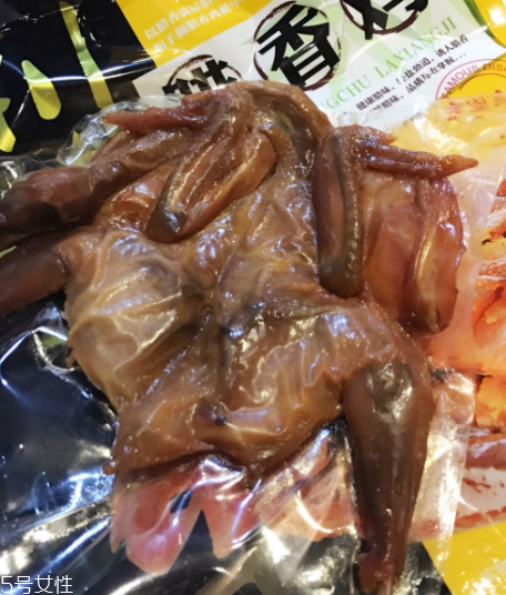 臘雞可以帶上飛機(jī)嗎？坐飛機(jī)可以帶臘雞嗎？