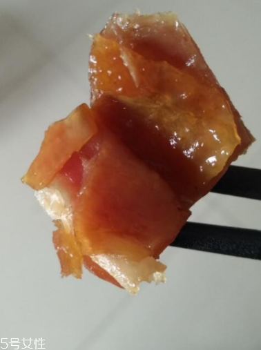 臘雞可以帶上飛機(jī)嗎？坐飛機(jī)可以帶臘雞嗎？