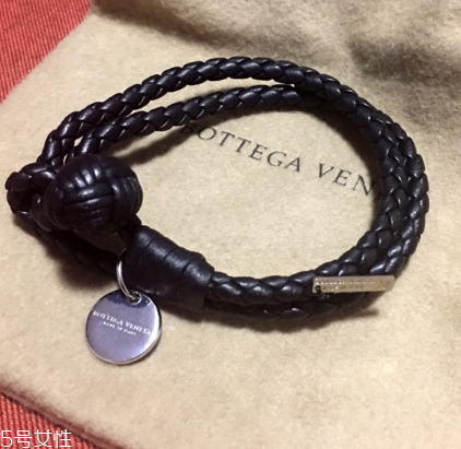 手鏈發(fā)黑如何清洗？手鏈變黑了怎么辦