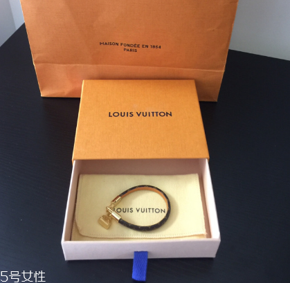 手鏈和手鐲能同時(shí)戴嗎？手鏈和手鐲一起戴好嗎