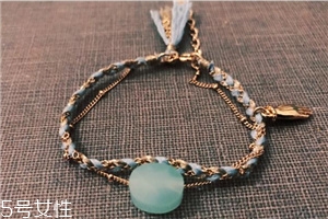 手鏈要比手圍大幾厘米？手鏈要比手圍大多少