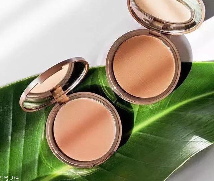 藍(lán)色眼影哪個牌子好 藍(lán)色眼影2018新品盤點 藍(lán)色眼影哪個牌子好 藍(lán)色眼影2018新品盤點