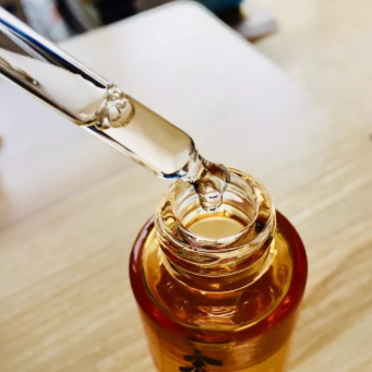 嬌蘭黃金復(fù)原蜜和雅詩蘭黛小棕瓶哪個好？