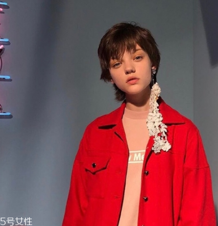 耳環(huán)耳塞掉了怎么辦？耳環(huán)的耳塞掉了怎么處理