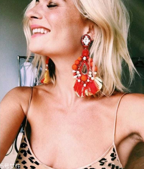 耳環(huán)褪色怎么辦？耳環(huán)褪色處理方法