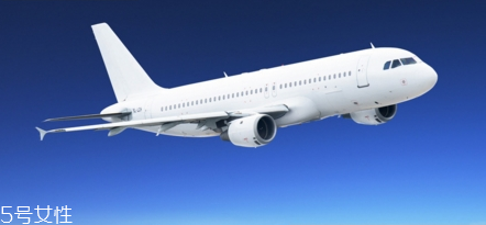 整容手術(shù)后可以坐飛機(jī)嗎 整形的危害有哪些 整容手術(shù)后可以坐飛機(jī)嗎 整形的危害有哪些