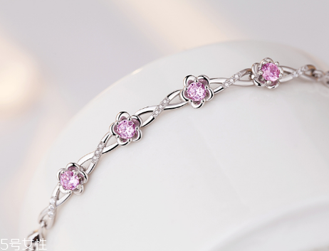 夏天飾品怎么搭配？夏季飾品搭配指南