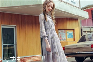 閨蜜聚會穿什么裙子好看？閨蜜聚會穿搭法則