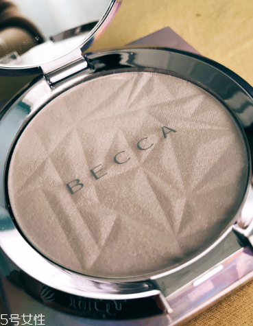 becca人魚姬高光怎么樣 becca lilac geode粉金色高光 becca人魚姬高光怎么樣 becca lilac geode粉金色高光