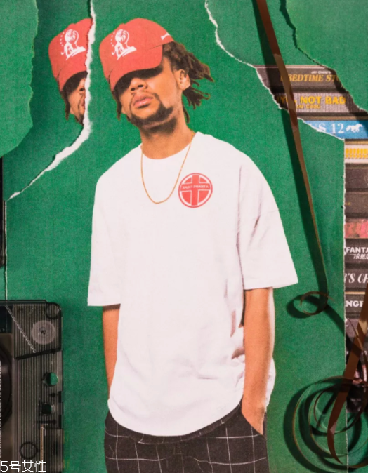 嘻哈風(fēng)格服裝怎么搭？如何穿出復(fù)古嘻哈風(fēng)