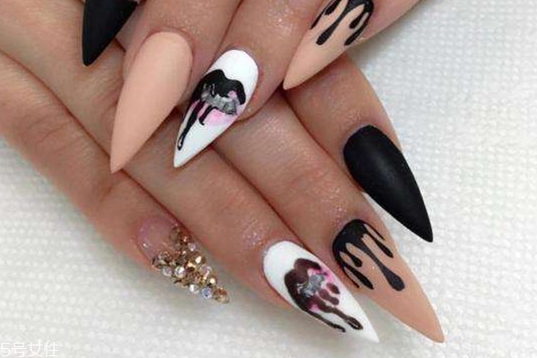 尖形指甲適合什么人 尖形指甲怎么美甲好看 尖形指甲適合什么人 尖形指甲怎么美甲好看