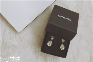 耳環(huán)戴不進(jìn)去怎么辦？耳環(huán)戴不進(jìn)去解決方法