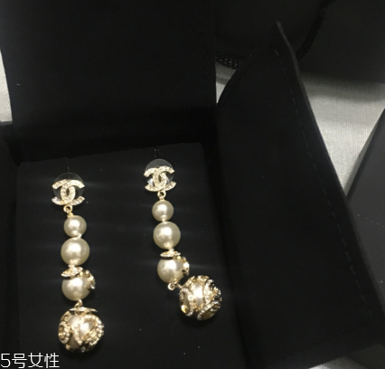 耳環(huán)戴了過敏怎么辦？耳環(huán)過敏怎么處理