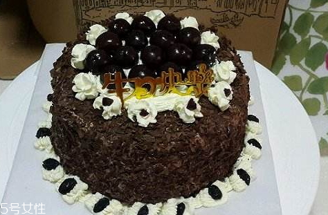 6寸的蛋糕多少錢 6寸蛋糕夠幾個(gè)人吃 6寸的蛋糕多少錢 6寸蛋糕夠幾個(gè)人吃