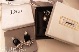 耳環(huán)掉進洗臉池里怎么辦？耳環(huán)掉洗臉池怎么處理