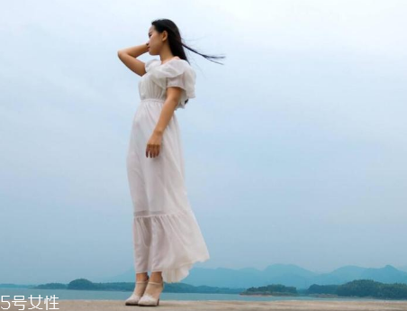 女生怎么穿搭更有氣場？女生氣場型穿搭推薦