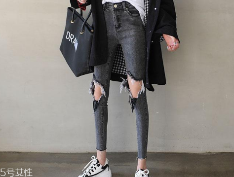 微胖女生適合什么牛仔褲？微胖女生牛仔褲穿搭技巧