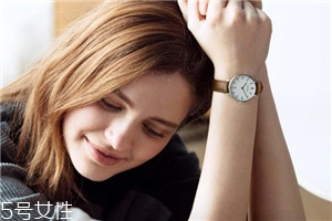 女生戴什么手表好看？適合女生戴的手表款式