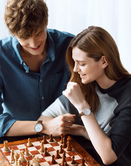 女生戴什么手表好看？適合女生戴的手表款式