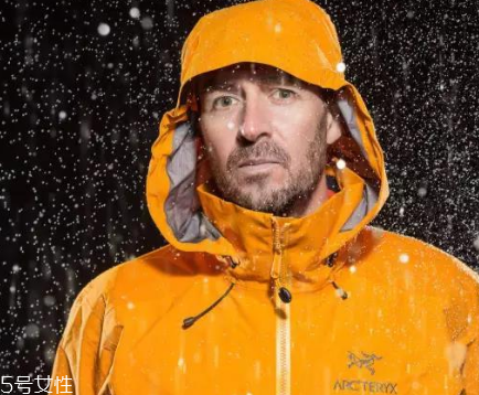 始祖鳥沖鋒衣怎么洗？始祖鳥沖鋒衣清洗方法