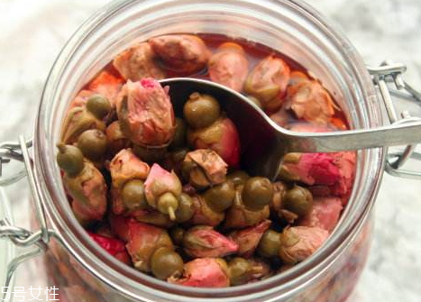 玫瑰醋保質(zhì)期多久 玫瑰醋可以放冰箱嗎 玫瑰醋保質(zhì)期多久 玫瑰醋可以放冰箱嗎