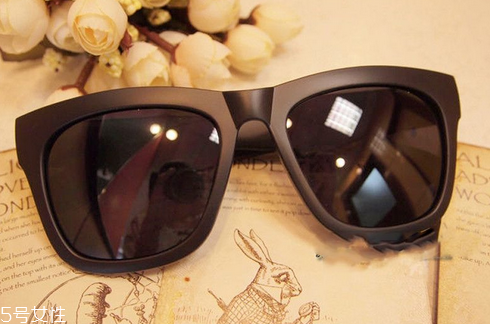 gm墨鏡是什么牌子 gm墨鏡哪個系列好看 gm墨鏡是什么牌子 gm墨鏡哪個系列好看