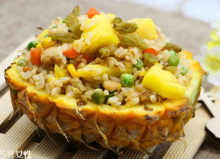 菠蘿飯用什么米 菠蘿飯用大米怎么處理 菠蘿飯用什么米 菠蘿飯用大米怎么處理