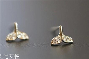 耳釘可以用鹽水消毒嗎？耳釘用鹽水消毒有用嗎