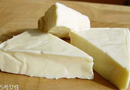 干酪可以直接吃嗎 干酪的吃法 干酪可以直接吃嗎 干酪的吃法