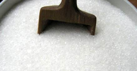 白糖去痘印適合敏感肌嗎 白糖去痘印適合人群 白糖去痘印適合敏感肌嗎 白糖去痘印適合人群