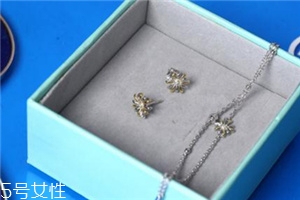 耳釘會不會長進(jìn)肉里？耳釘會和肉長到一起嗎？