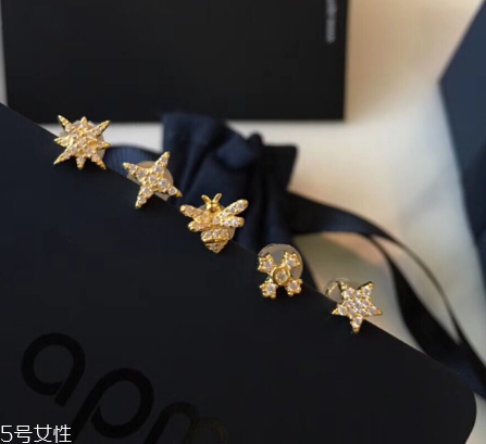 耳釘一定要純銀的嗎？耳釘不是銀的行嗎？