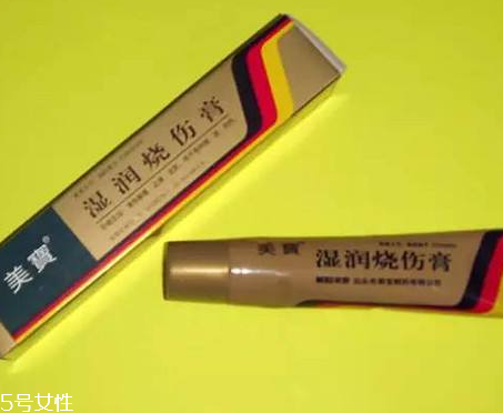 美寶濕潤燒傷膏有激素嗎？美寶濕潤燒傷膏是激素藥嗎？
