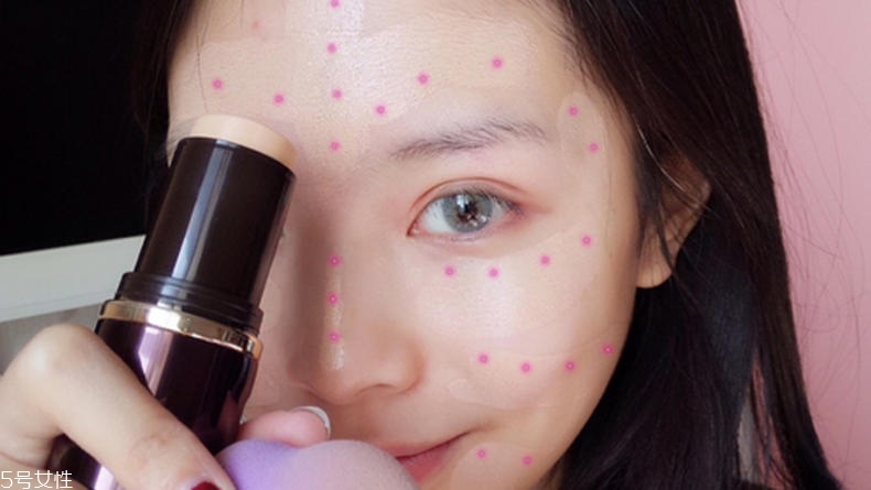 曬傷復(fù)古妝怎么簡(jiǎn)單畫 自然妝演繹別樣風(fēng)情 曬傷復(fù)古妝怎么簡(jiǎn)單畫 自然妝演繹別樣風(fēng)情