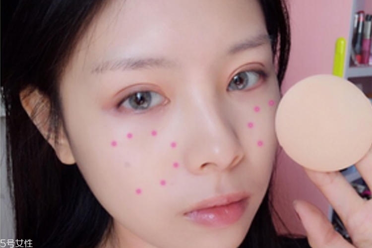 曬傷復(fù)古妝怎么簡(jiǎn)單畫 自然妝演繹別樣風(fēng)情 曬傷復(fù)古妝怎么簡(jiǎn)單畫 自然妝演繹別樣風(fēng)情