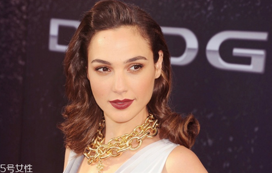 玻尿酸打下巴后可以捏嗎 玻尿酸打下巴后需要避免做什么 玻尿酸打下巴后可以捏嗎 玻尿酸打下巴后需要避免做什么