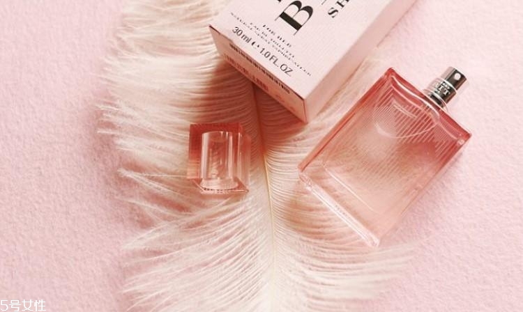 氣味圖書館香水哪款最火 撩倒直男的三個(gè)爆款