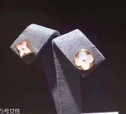 耳釘穿不過(guò)去怎么辦？耳釘卡在中間怎么處理？