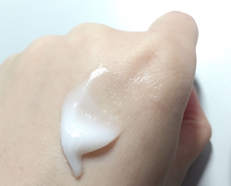 olay空氣霜和大紅瓶區(qū)別 olay空氣霜和olay大紅瓶對(duì)比 olay空氣霜和大紅瓶區(qū)別 olay空氣霜和olay大紅瓶對(duì)比