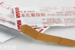 創(chuàng)可貼可以當(dāng)乳貼嗎？創(chuàng)可貼當(dāng)乳貼好嗎？