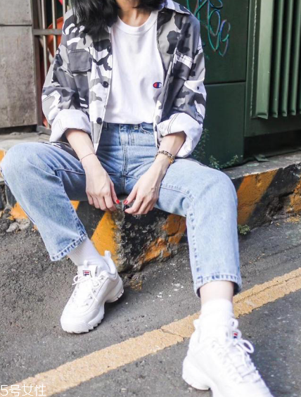 fila破壞者2代正品在哪買？斐樂破壞者2中國(guó)有賣嗎？